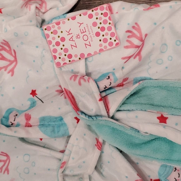 Zak & Zoey Plush Bathrobe Size 0-9 - Picture 2 of 3